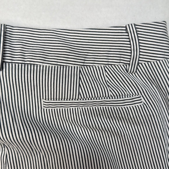 Talbots Women’s Capri Pants 12P Blue White Striped Signature Cotton Stretch - Picture 11 of 13